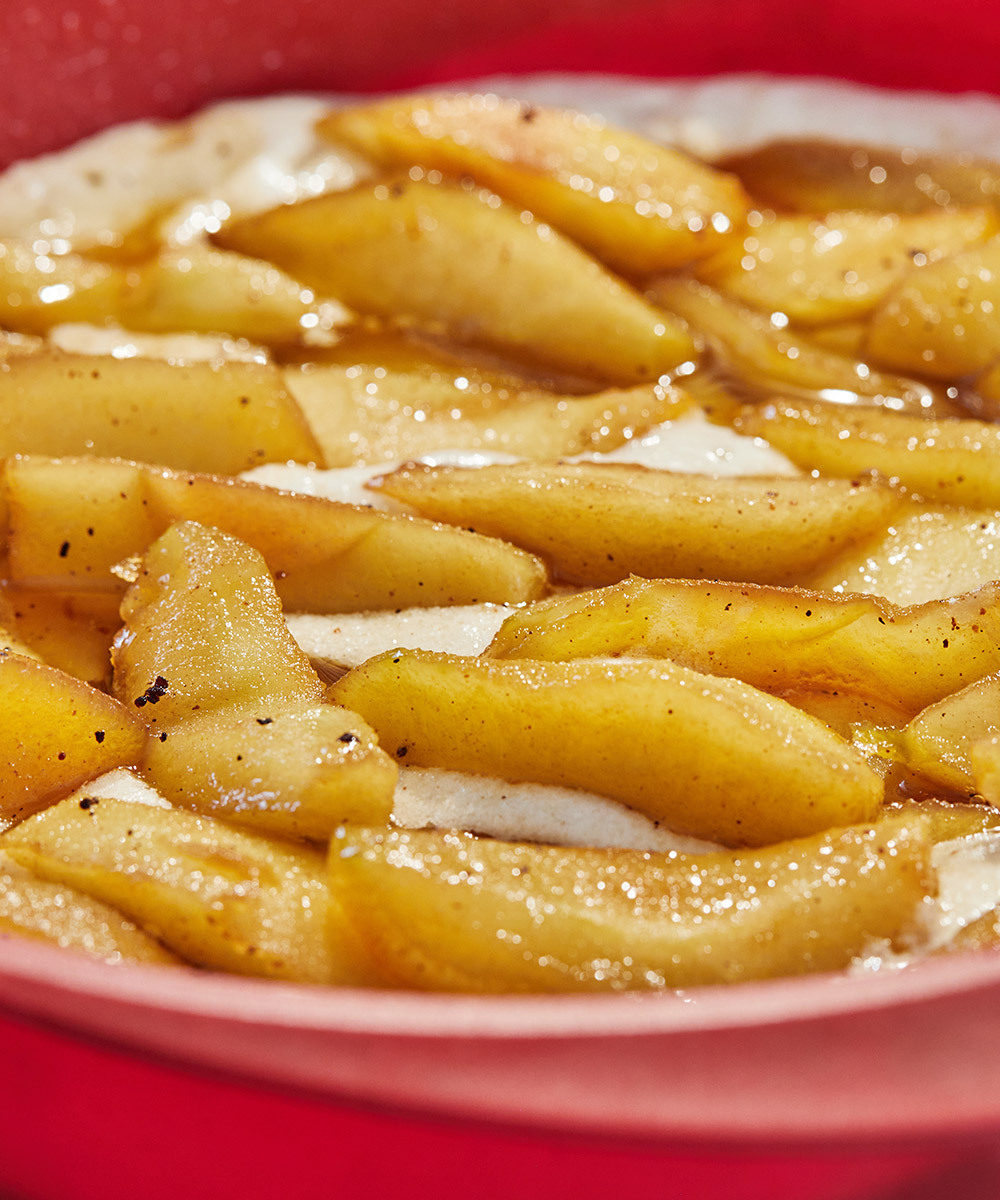 Close up of apple cinnamon flatbread