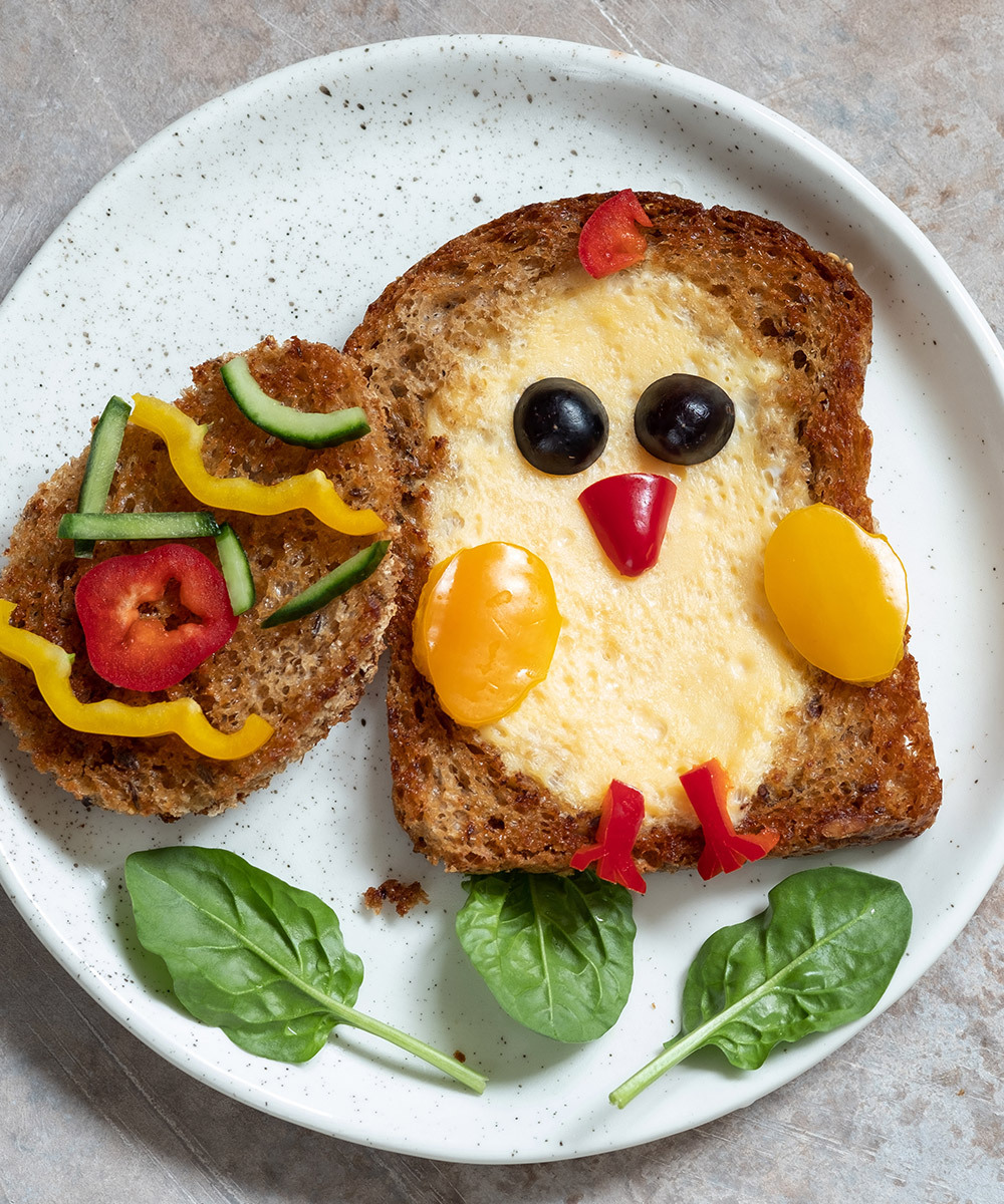 Egg-in-a-hole chick made with various items